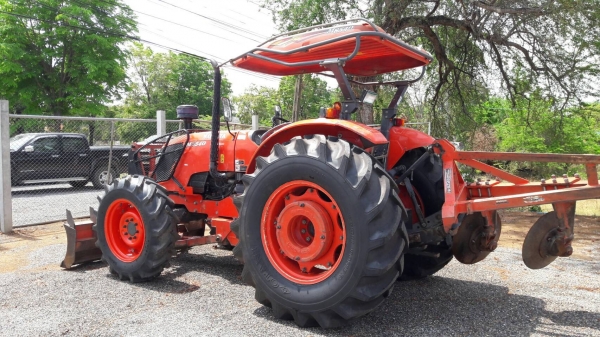 ขายคูโบต้า M8540 ดันหน้าผานหลัง สวยๆพร้อมใช้งาน เล่มทะเบียนพร้อม ขายคูโบต้า M8540 ดันหน้าผานหลัง สวยๆพร้อมใช้งาน เล่มทะเบียนพร้อม