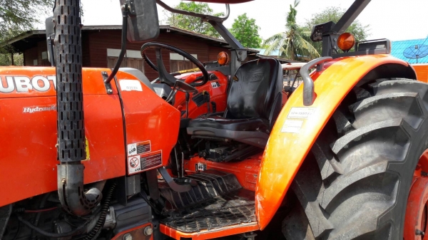 ขายคูโบต้า M8540 ดันหน้าผานหลัง สวยๆพร้อมใช้งาน เล่มทะเบียนพร้อม ขายคูโบต้า M8540 ดันหน้าผานหลัง สวยๆพร้อมใช้งาน เล่มทะเบียนพร้อม