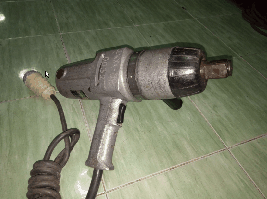 -ขายบล๊อกไฟฟ้าขนาด 1นิ้ว Makita Model 6910 แท้100\%.
