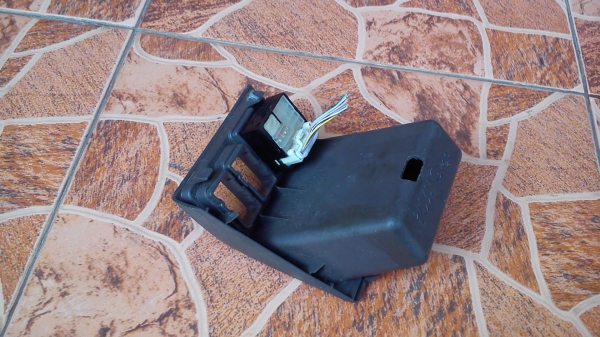 กรอบ สวิตช์ปรับกระจกToyota SIENTA กรอบ สวิตช์ปรับกระจกToyota SIENTA