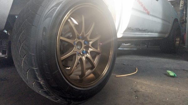 รดราคาขายแม็ก ce 28 ขอบ18 5รู114 พร้อมยาง หน้ายางNANKAMG235/55R18 หลังยางNITTO
