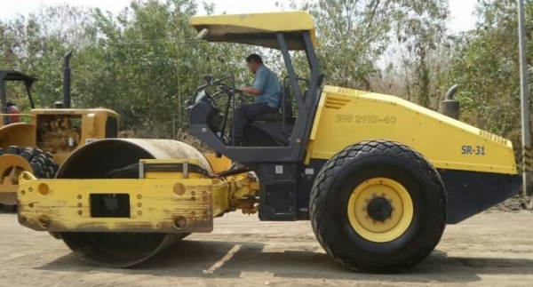 รถบด10ตัน BOMAG BW211D-40 หน้าเหล็ก-หลังยาง รถสวยพร้อมใช้,พร้อมขาย(เก่าไทย) รถบด10ตัน BOMAG BW211D-40 หน้าเหล็ก-หลังยาง รถสวยพร้อมใช้,พร้อมขาย(เก่าไทย)