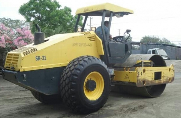 รถบด10ตัน BOMAG BW211D-40 หน้าเหล็ก-หลังยาง รถสวยพร้อมใช้,พร้อมขาย(เก่าไทย) รถบด10ตัน BOMAG BW211D-40 หน้าเหล็ก-หลังยาง รถสวยพร้อมใช้,พร้อมขาย(เก่าไทย)