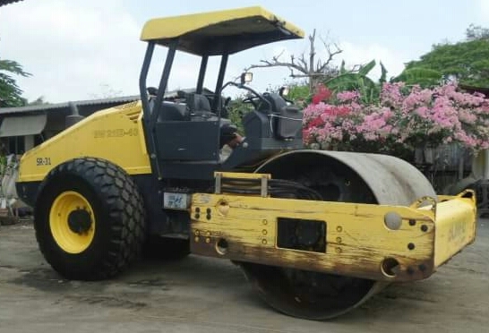 รถบด10ตัน BOMAG BW211D-40 หน้าเหล็ก-หลังยาง รถสวยพร้อมใช้,พร้อมขาย(เก่าไทย) รถบด10ตัน BOMAG BW211D-40 หน้าเหล็ก-หลังยาง รถสวยพร้อมใช้,พร้อมขาย(เก่าไทย)