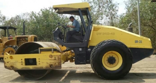 รถบด10ตัน BOMAG BW211D-40 หน้าเหล็ก-หลังยาง รถสวยพร้อมใช้,พร้อมขาย(เก่าไทย) รถบด10ตัน BOMAG BW211D-40 หน้าเหล็ก-หลังยาง รถสวยพร้อมใช้,พร้อมขาย(เก่าไทย)