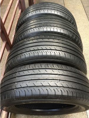 ยาง Dunlop 225 60 18 กลางปี15 ดอกเต็ม เนื้อนิ่มๆ ใช้ยาว ราคาไม่แพง ยาง Dunlop 225 60 18 กลางปี15 ดอกเต็ม เนื้อนิ่มๆ ใช้ยาว ราคาไม่แพง