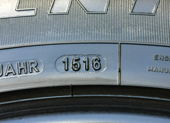 ยาง Goodyear 265 65 17 ปี16 ดอกเต็ม เนื้อนิ่มๆ ใช้ยาว ราคาไม่แพง ยาง Goodyear 265 65 17 ปี16 ดอกเต็ม เนื้อนิ่มๆ ใช้ยาว ราคาไม่แพง
