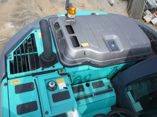 ขายรถขุดนำเข้าจากประเทศญี่ปุ่น kobelco sk135yy05 รุ่น8 แทรก 70 cm รถสวยเดิมๆ สนใจติดต่อสอบถาม 092-3309229 อีด