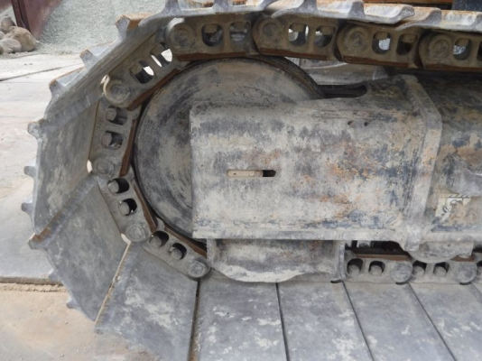 ขายรถขุดนำเข้าจากประเทศญี่ปุ่น kobelco sk135yy05 รุ่น8 แทรก 70 cm รถสวยเดิมๆ สนใจติดต่อสอบถาม 092-3309229 อีด