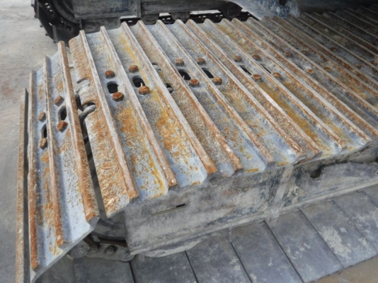 ขายรถขุดนำเข้าจากประเทศญี่ปุ่น kobelco sk135yy05 รุ่น8 แทรก 70 cm รถสวยเดิมๆ สนใจติดต่อสอบถาม 092-3309229 อีด