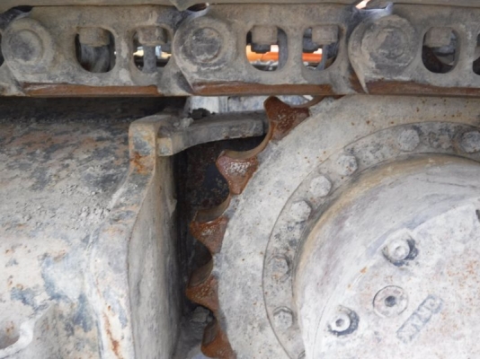 ขายรถขุดนำเข้าจากประเทศญี่ปุ่น kobelco sk135yy05 รุ่น8 แทรก 70 cm รถสวยเดิมๆ สนใจติดต่อสอบถาม 092-3309229 อีด