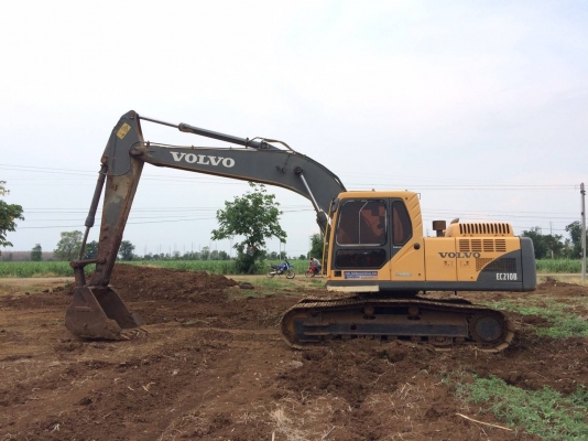 แบคโฮ วอลโว่ EC210B เอวแน่น ไฟฟ้าครบทุกจุด เอกสารเล่มทะเบียน 1.35 ล้าน แบคโฮ วอลโว่ EC210B เอวแน่น ไฟฟ้าครบทุกจุด เอกสารเล่มทะเบียน 1.35 ล้าน