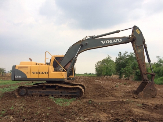 แบคโฮ วอลโว่ EC210B เอวแน่น ไฟฟ้าครบทุกจุด เอกสารเล่มทะเบียน 1.35 ล้าน แบคโฮ วอลโว่ EC210B เอวแน่น ไฟฟ้าครบทุกจุด เอกสารเล่มทะเบียน 1.35 ล้าน
