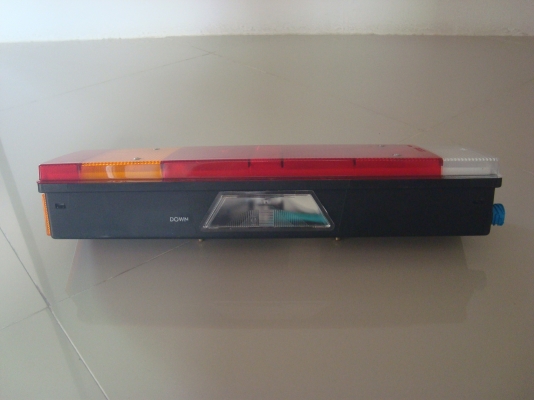 ขายชุดโคมไฟท้าย MAN หัวลาก รุ่น L20, L80, L82, L87 ขายชุดโคมไฟท้าย MAN หัวลาก รุ่น L20, L80, L82, L87