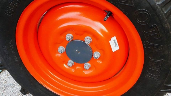 KUBOTA L5018 VT (4WD) 2 เพลา สภาพใหม่สวย ชั่วโมงใช้ งานน้อย สีเดิมทั้งคัน พร้อมชุดใบมีดดันหน้า ผาน DH245-6F KUBOTA L5018 VT (4WD) 2 เพลา สภาพใหม่สวย ชั่วโมงใช้ งานน้อย สีเดิมทั้งคัน พร้อมชุดใบมีดดันหน้า ผาน DH245-6F