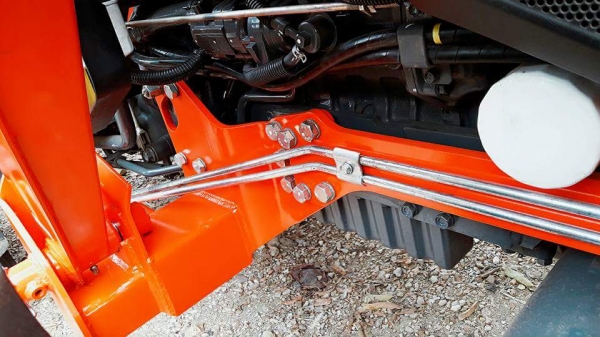 KUBOTA L5018 VT (4WD) 2 เพลา สภาพใหม่สวย ชั่วโมงใช้ งานน้อย สีเดิมทั้งคัน พร้อมชุดใบมีดดันหน้า ผาน DH245-6F KUBOTA L5018 VT (4WD) 2 เพลา สภาพใหม่สวย ชั่วโมงใช้ งานน้อย สีเดิมทั้งคัน พร้อมชุดใบมีดดันหน้า ผาน DH245-6F