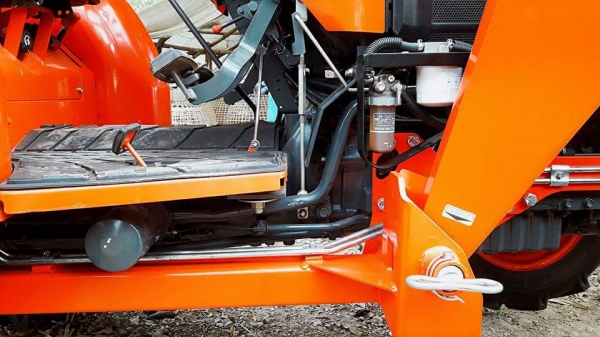 KUBOTA L5018 VT (4WD) 2 เพลา สภาพใหม่สวย ชั่วโมงใช้ งานน้อย สีเดิมทั้งคัน พร้อมชุดใบมีดดันหน้า ผาน DH245-6F KUBOTA L5018 VT (4WD) 2 เพลา สภาพใหม่สวย ชั่วโมงใช้ งานน้อย สีเดิมทั้งคัน พร้อมชุดใบมีดดันหน้า ผาน DH245-6F