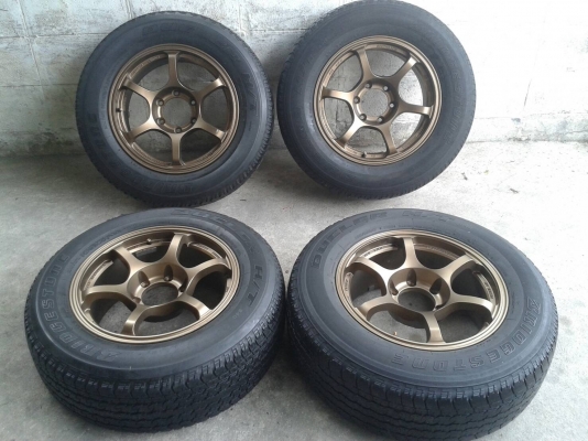 ขอบ17นิ้ว6รู พร้อมยาง ชุดนี้ ราคา 8900 บาท