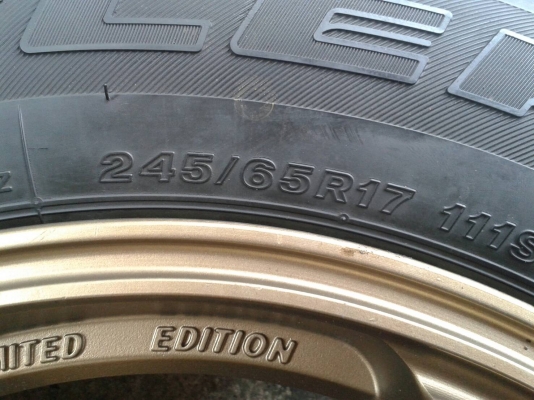 ขอบ17นิ้ว6รู พร้อมยาง ชุดนี้ ราคา 8900 บาท ขอบ17นิ้ว6รู พร้อมยาง ชุดนี้ ราคา 8900 บาท