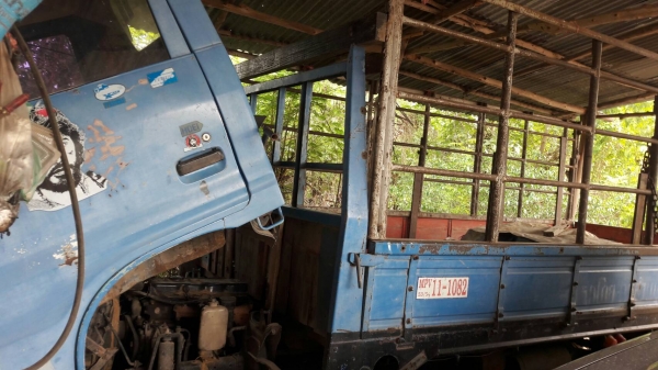 ขายรถบรรทุก isuzu 110 แรง กระบะยาว 4.20 ม.พวงมาลัยเพาเวอร์