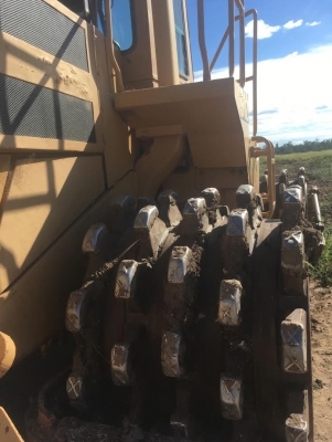 CAT 815B Soil compactor นำเข้าจากออสเตรเลีย ไม่เคยใช้งานในไทย CAT 815B Soil compactor นำเข้าจากออสเตรเลีย ไม่เคยใช้งานในไทย