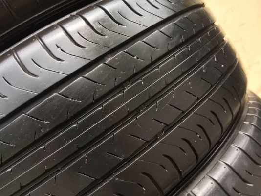 ขายยาง DUNLOP SPORT MAXX 050 215-55-17 ปี15 ดอกหนาจัด ชุดละ 5,900 บาท ขายยาง DUNLOP SPORT MAXX 050 215-55-17 ปี15 ดอกหนาจัด ชุดละ 5,900 บาท