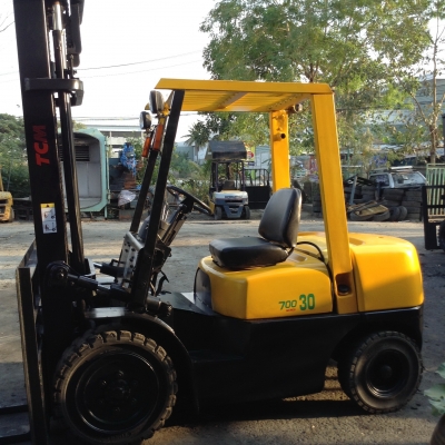 +++ ขายโฟล์คลิฟท์  T.C.M. FG30  ขนาด  3  ตัน  เครื่องยนต์เบนซิน ติดแก๊ส  เสา  4  เมตร  เกียร์ออโตเมติค  ยางตันครับ