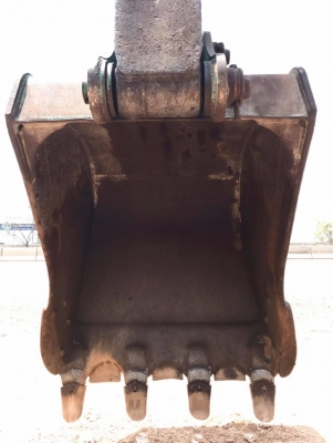 ขายรถแบคโฮ KOBELCO SK100 MARK 5 SUPER มีลายหัวกระแทก รถนอกนำเข้าจากญี่ปุ่น มีVDOการทำงานครับ