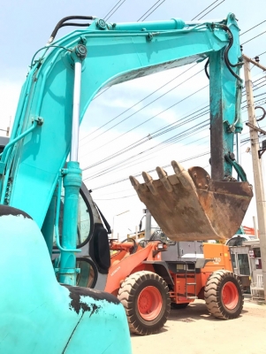 ขายรถแบคโฮ KOBELCO SK100 MARK 5 SUPER มีลายหัวกระแทก รถนอกนำเข้าจากญี่ปุ่น มีVDOการทำงานครับ