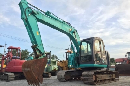 มาใหม่อีกคันครับ KOBELCO SK135SR-2 ปี2008 นำเข้าจากญี่ปุ่น โทร.090-986-2521 อ๊อบ