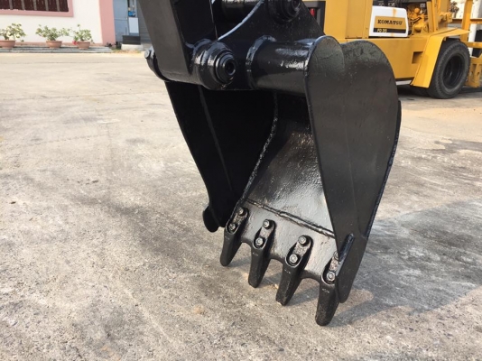 รถขุด KOMATSU PC30MR-1 ทำสีใหม่ นำเข้ามือสองญี่ปุ่น