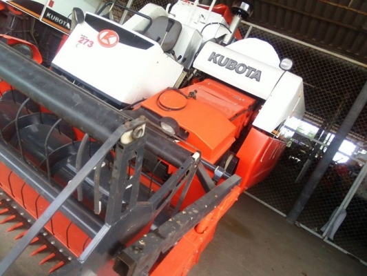 ขายรถเกี่ยวข้าว Kubota DC60 รองกระสอบ ปรับสภาพแล้วพร้อมใช้งาน ซื้อไปไม่ผิดหวังแน่นอนครับ
