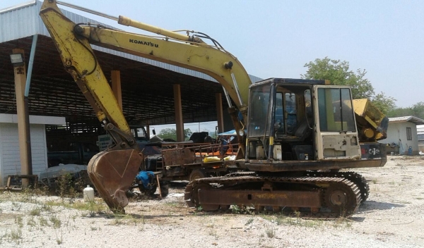 ขาย แบคโฮ KOMATSU PC120-3 เครื่องดี ปั้มดี เอวกระดกนิดหน่อย เอกสารใบซื้อขาย ราคาต่อรองได้