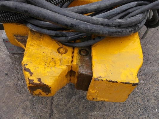 หัวคีบชีบพาย TOMEN KM2-1000E # 210261 ขนาด 2.9ตัน