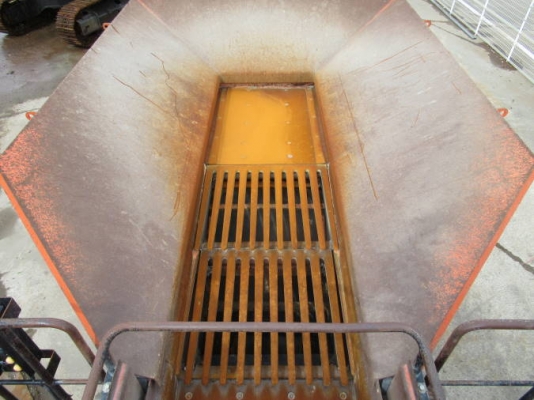 หัวคีบชีบพาย TOMEN KM2-300E # 1641003 ขนาด 1.15ตัน