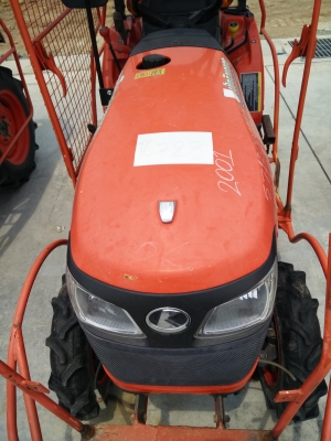 ขายด่วนแทรกเตอร์รุ่นเล็กสุดประหยัด Kubota B2140 สภาพดีรถสวย ราคาสบายๆ