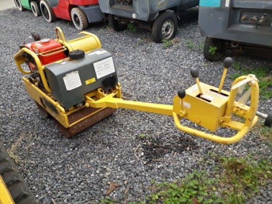 รถบดเดินตาม BOMAG BW61KS-2 # 233701มือสองญี่ปุ่น