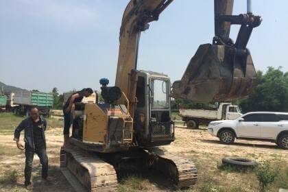 CATTERPILAR 307SSR ราคา 365,000 บาท เครื่องดี ปั้มแรง โช่หนา เอวแน่น เอกสารเล่มทะเบียน  รถอยู่ จ.สกลนคร