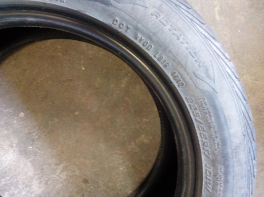 ขายยาง225 55 17มี2เส้น ขายยาง225 55 17มี2เส้น