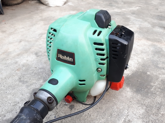 เครื่องตัดหญ้าสะพาย Robin NB251ul นำเข้าจากญี่ปุ่น เครื่องตัดหญ้าสะพาย Robin NB251ul นำเข้าจากญี่ปุ่น