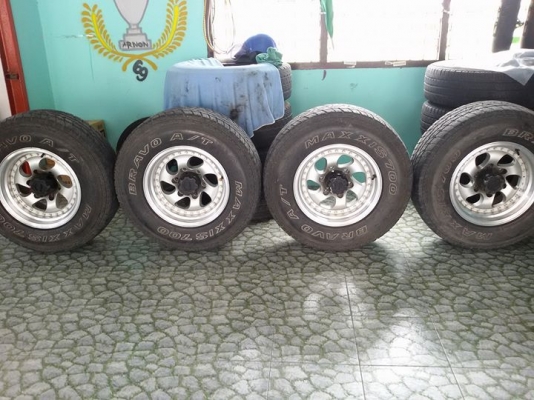 ล้อ.JRD 15/8/6.139.7 et-45 ยาง.Ms235/75/15 ยกชุด5500บ. โทร.0879050181-0995357594 ส่งได้ทั่วไทย.