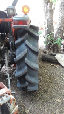 รถไถ 45 แรง DI  ปึ 53  เครื่องแห้งดี  พร้อมลุยงาน อุปกร  2 ชิ้น  ราคา  เบาฯฯ  250000 บาท    ดูรถ ที จ. อำนาจเจริญ   วันทูคอล 098 668-3479 dtac 094 283-9369 สิทธิ์ คับ