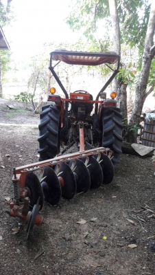 รถไถ 45 แรง DI  ปึ 53  เครื่องแห้งดี  พร้อมลุยงาน อุปกร  2 ชิ้น  ราคา  เบาฯฯ  250000 บาท    ดูรถ ที จ. อำนาจเจริญ   วันทูคอล 098 668-3479 dtac 094 283-9369 สิทธิ์ คับ