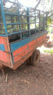 เทเลอร์ พวงรถไถ ราคา 35000 บาท  วันทูคอล 098 668-3479 dtac 094 283-9369 สิทธิ์ คับ