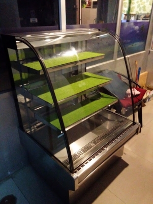 ขายตู้เบเกอรี่มือสองพร้อมใช้ 90 cm .