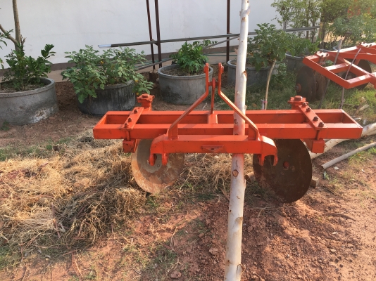 ขายผานยกร่องมันสภาพพร้อมใช้ใบเต็มใส่34-36-47-50 แรง