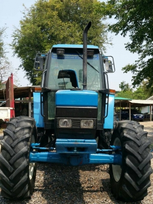 ขายครับ Newholland 6640 SL เครื้อง เกียร์ดีมากๆครับ ราคา 550000