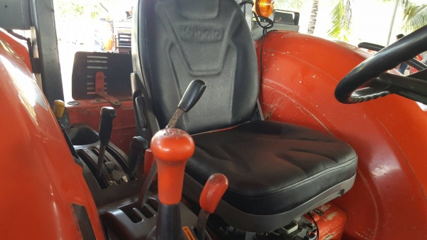 ขาย แทรกเตอร์ KUBOTA M7040 ถูกๆ สวยๆ