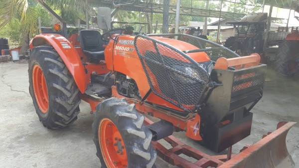 ขาย แทรกเตอร์ KUBOTA M6040