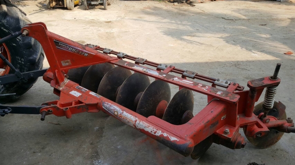 ขาย แทรกเตอร์ KUBOTA M6040